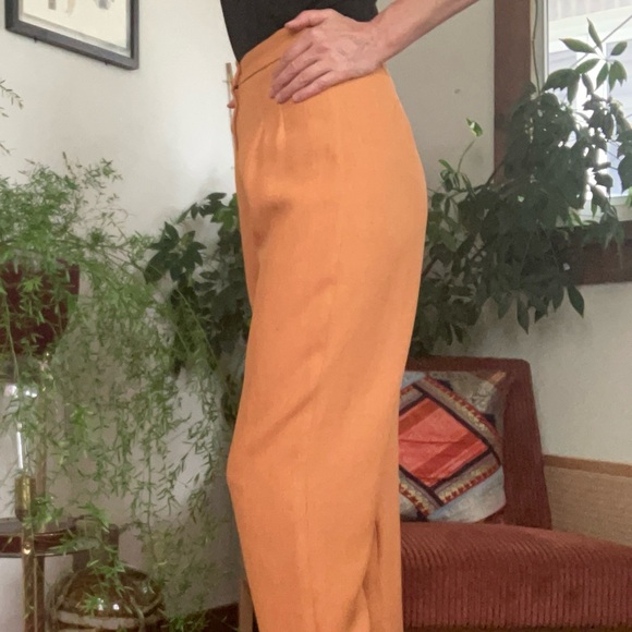 Handmade High-Waisted Tapered Pants - Picture 4 of 10
